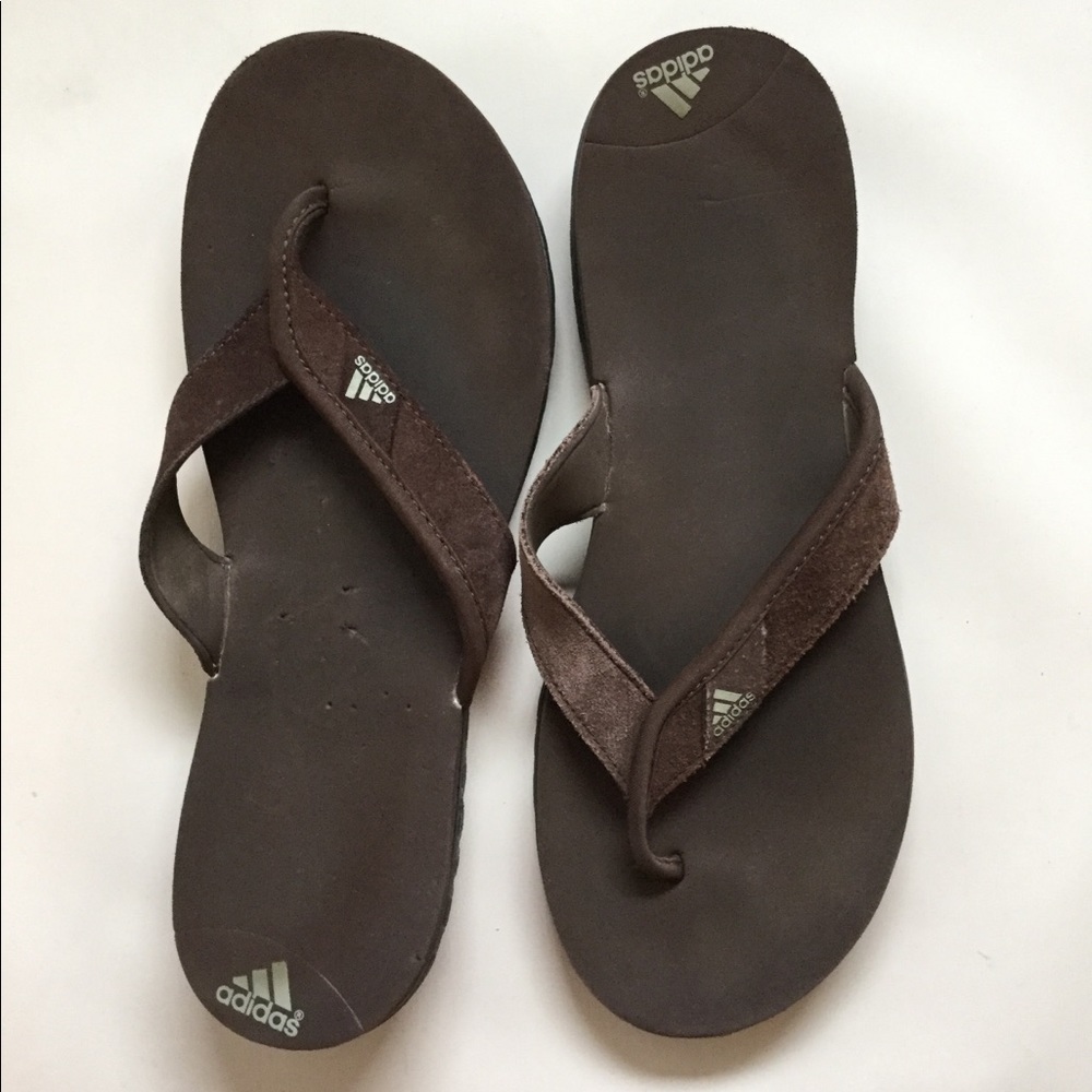 Adidas WOMENS Leather Upper Sandals ❤️